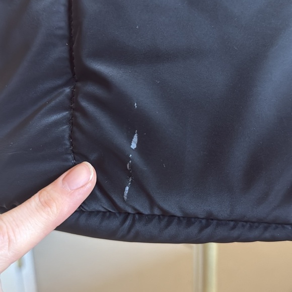 NWT - BearPaw Black Puffer Tote Travel Bag - Picture 3 of 8